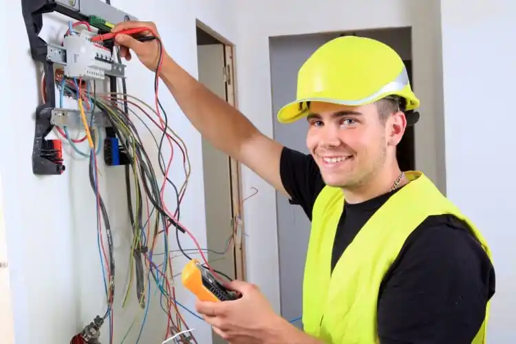 elektricien Wierum